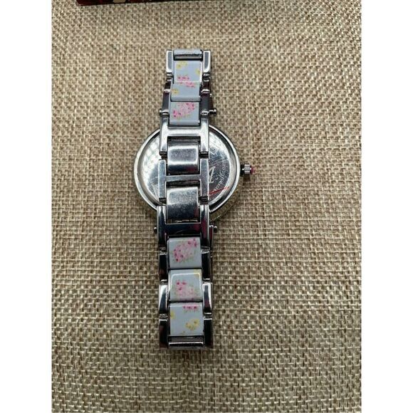 BETSEY JOHNSON WOMEN’’S Pale Blue FLORAL WRISTWATCH FLOWERS RHINESTONES New in B main image 8
